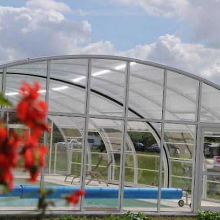 Camping Au Bord De L'Aisne Guignicourt Zewnętrze zdjęcie